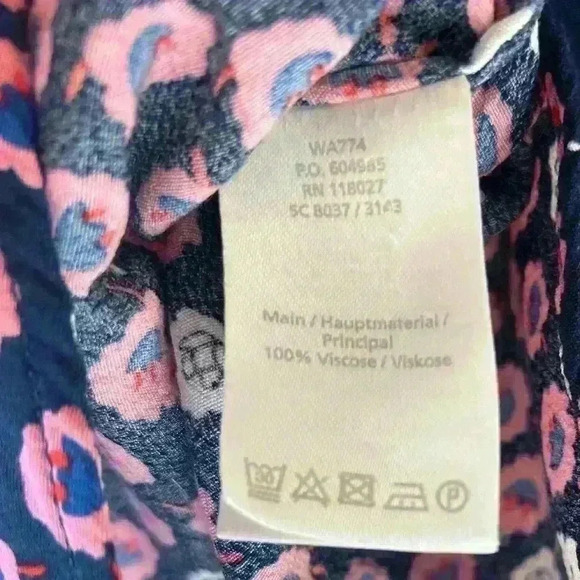 Boden Azelea cap sleeve keyhole viscose top - Picture 8 of 8